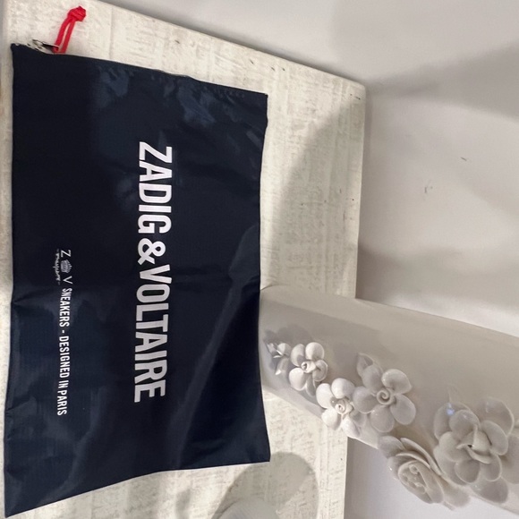 Zadig & Voltaire high top sneakers. Distressed design and graphics. Barely worn - Picture 7 of 8